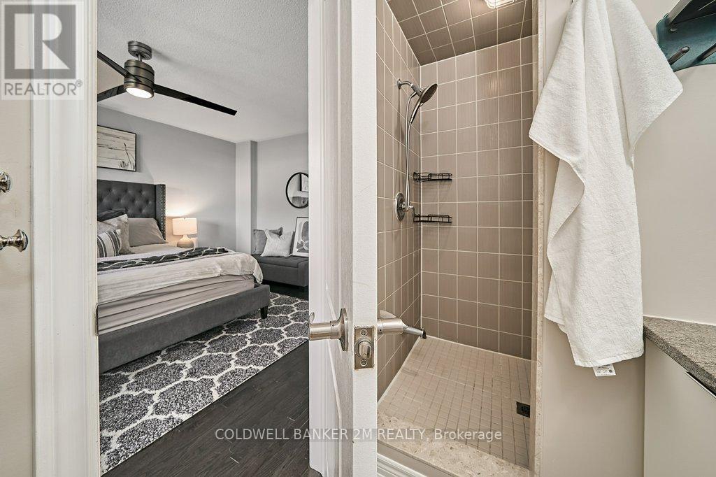 Photo 20 of 360 Doak Lane, Newmarket ON
