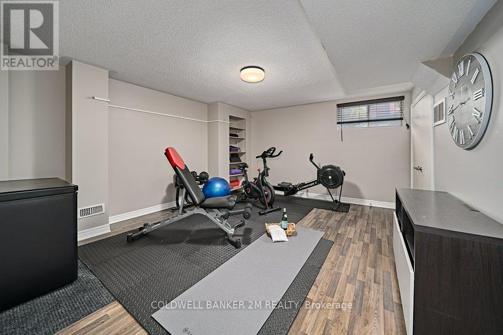 Photo 25 of 360 Doak Lane, Newmarket ON