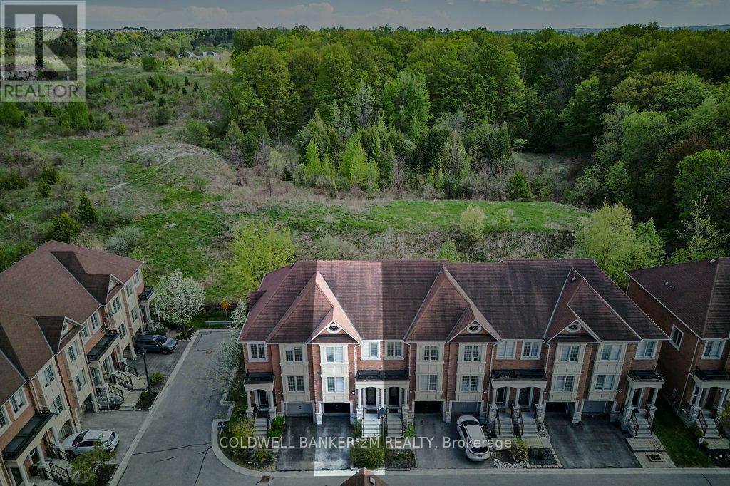 Photo 27 of 360 Doak Lane, Newmarket ON