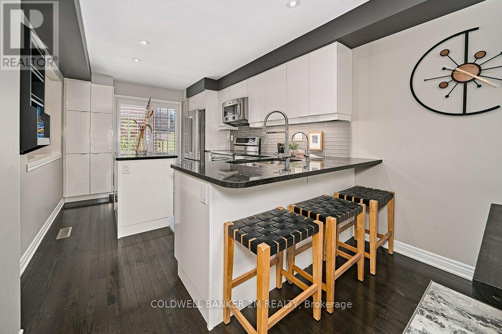 Photo 24 of 360 Doak Lane, Newmarket ON