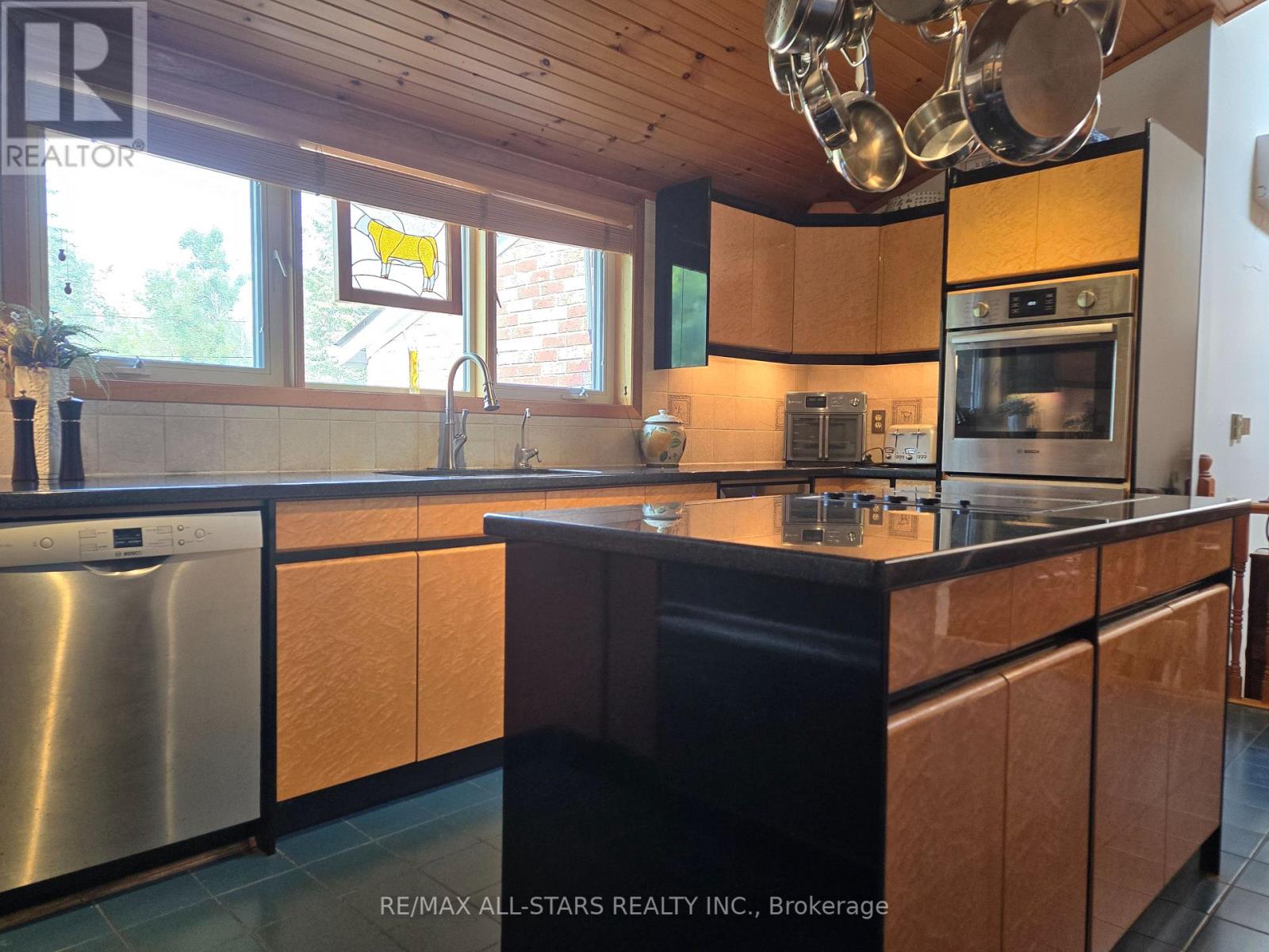 Photo 6 of 321 Rabys Shore Drive, Kawartha Lakes ON
