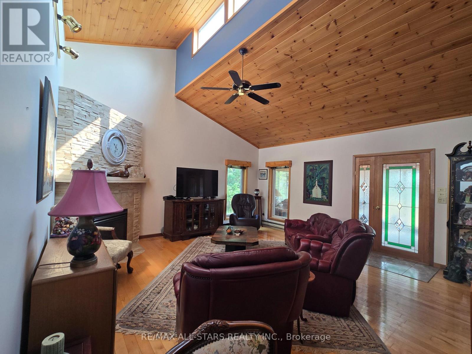 Photo 18 of 321 Rabys Shore Drive, Kawartha Lakes ON