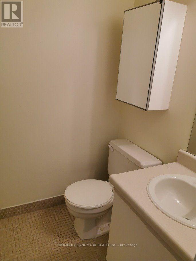 Photo 13 of 1513 633 Bay Street, Toronto ON