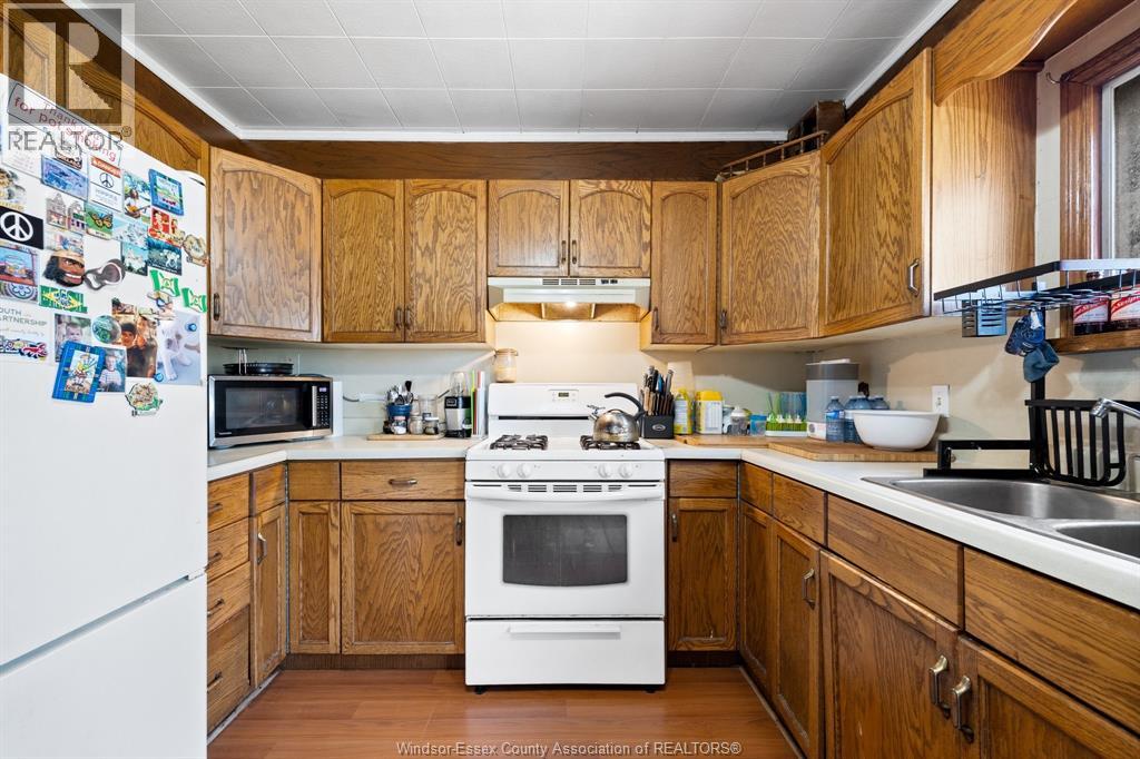 Photo 12 of 40 Orange Street, Leamington ON