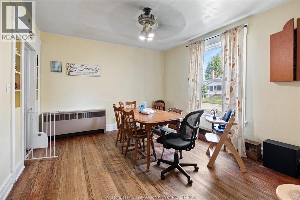 Photo 13 of 40 Orange Street, Leamington ON