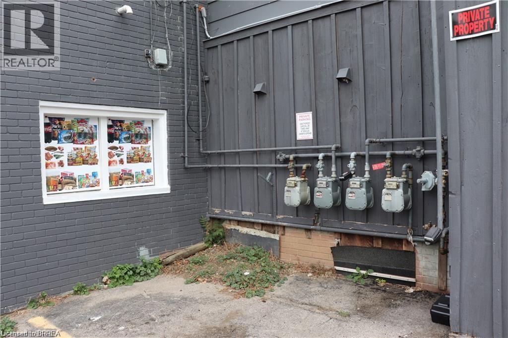 Photo 13 of 249 Murray Street, Brantford ON
