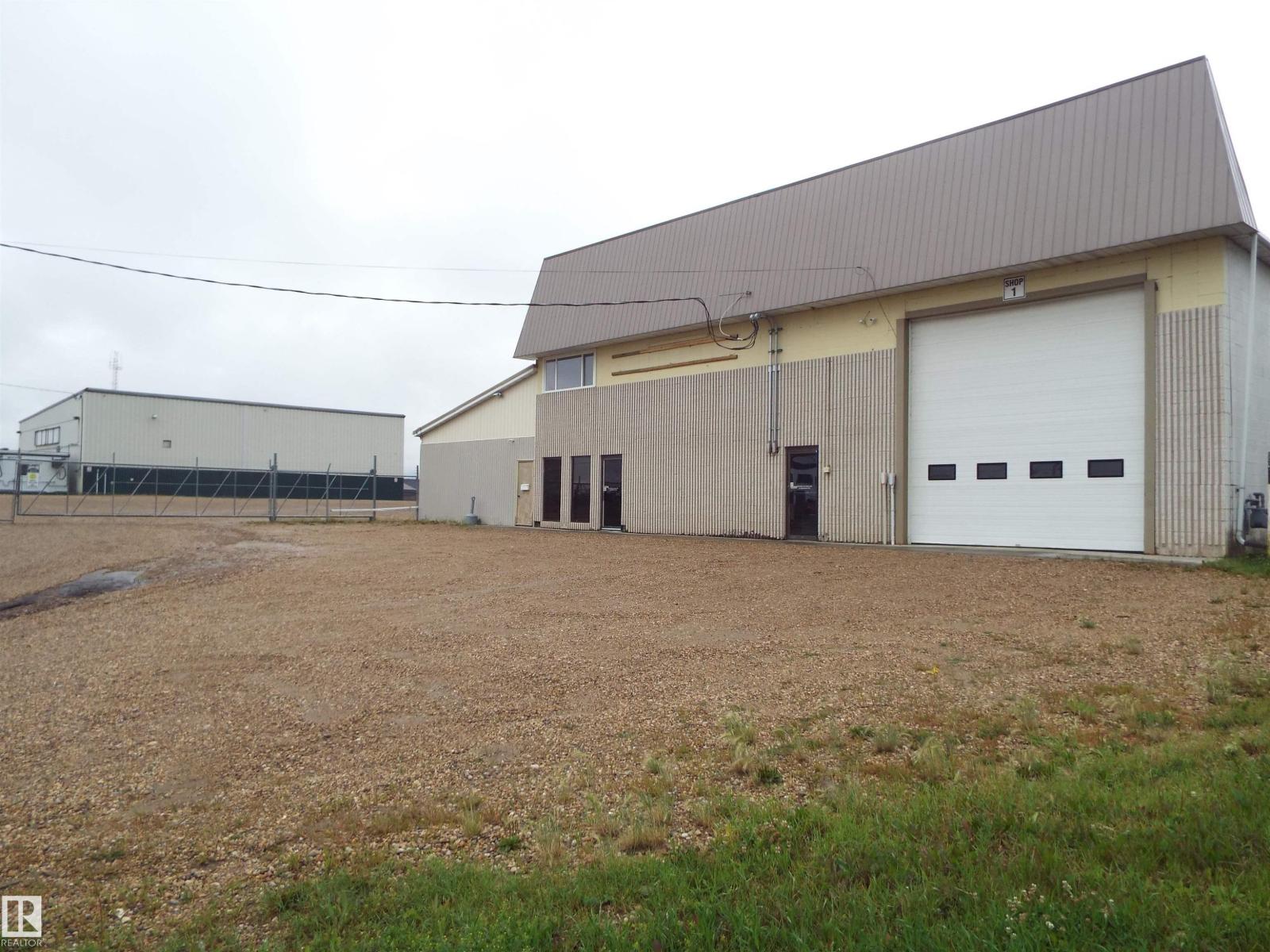 Photo 21 of 5904 44 A St, Leduc AB