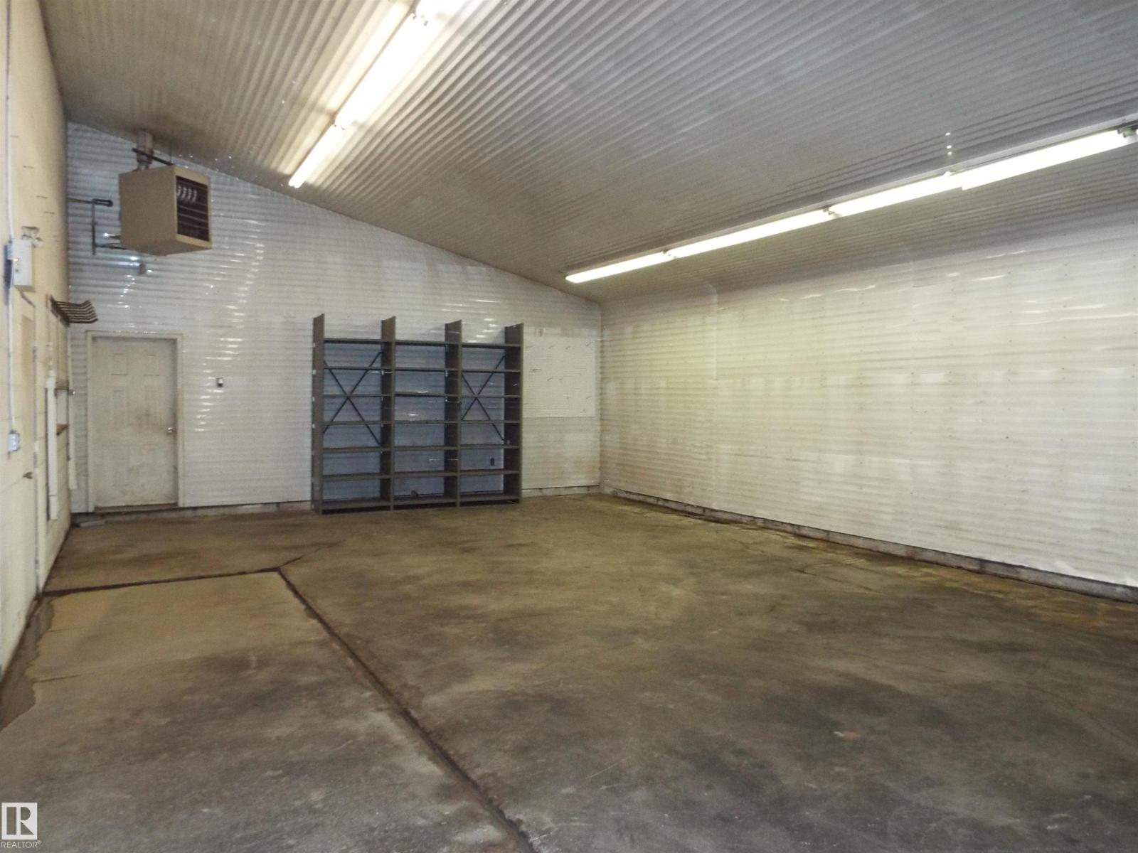 Photo 12 of 5904 44 A St, Leduc AB