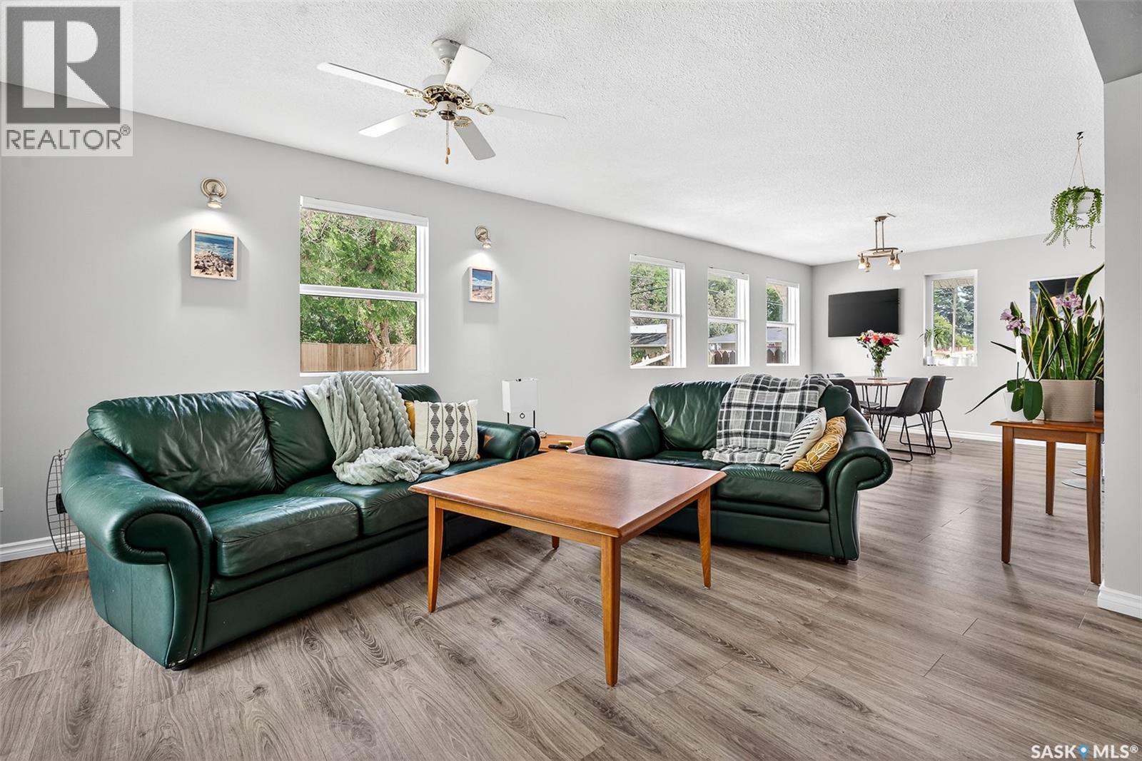 Photo 14 of 1097 Connaught Avenue, Moose Jaw SK