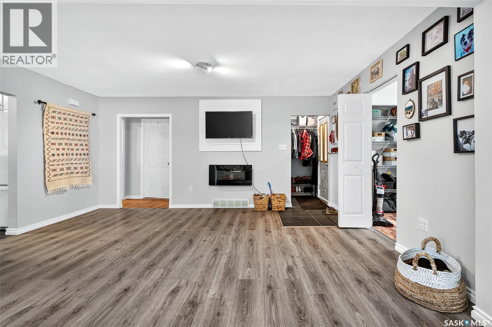 Photo 17 of 1097 Connaught Avenue, Moose Jaw SK