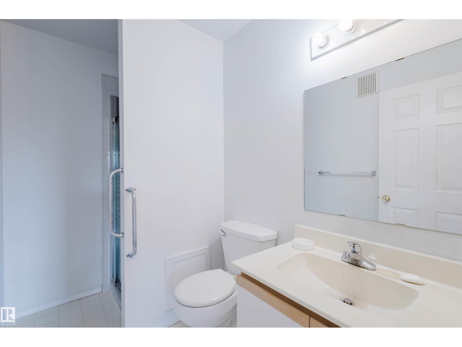 Photo 17 of 402 11020 19 Av Nw, Edmonton AB