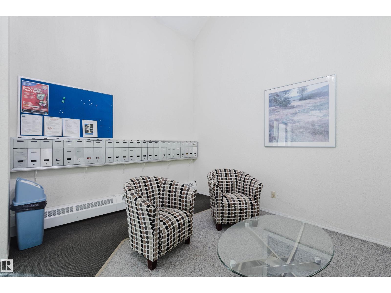 Photo 23 of 402 11020 19 Av Nw, Edmonton AB