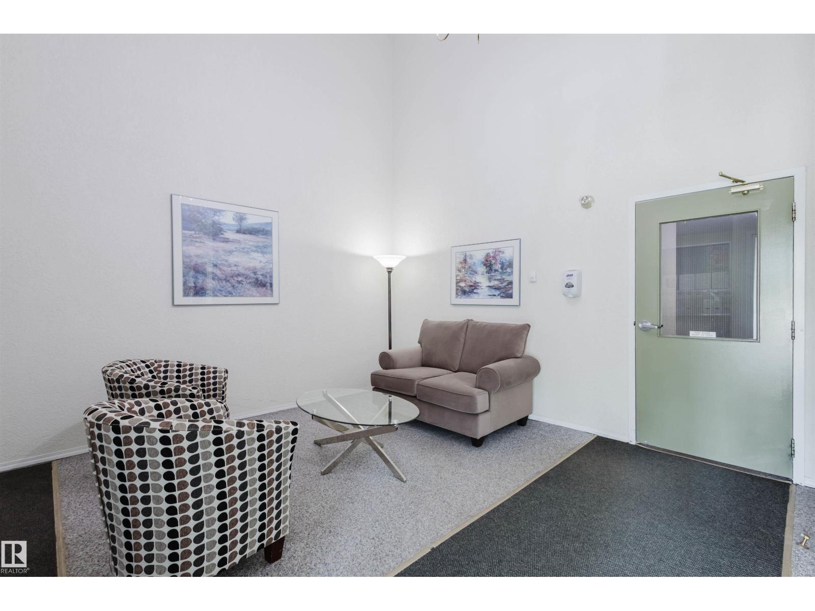 Photo 24 of 402 11020 19 Av Nw, Edmonton AB