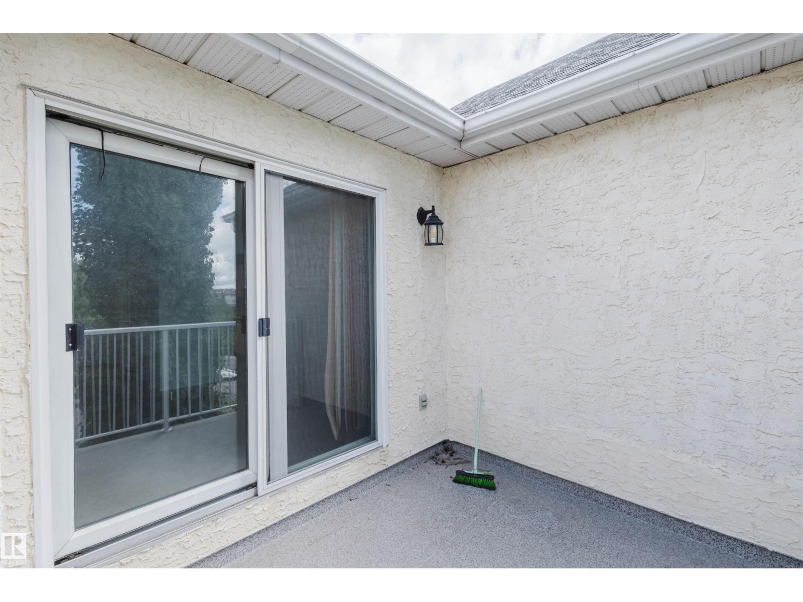 Photo 25 of 402 11020 19 Av Nw, Edmonton AB