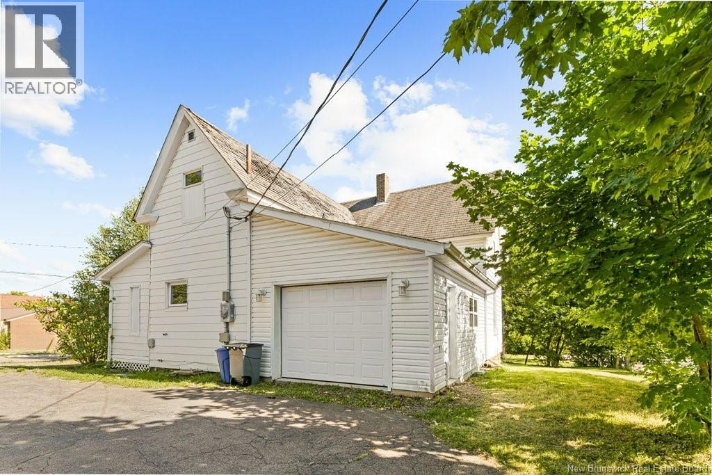 Photo 3 of 130 Somerset Drive, Moncton NB