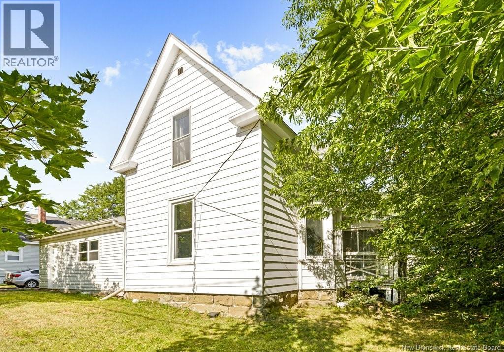 Photo 4 of 130 Somerset Drive, Moncton NB