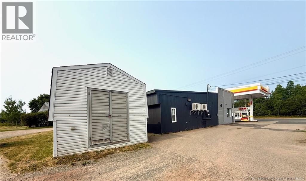 Photo 7 of 300 1 Ere Rue Route 113, Shippagan NB