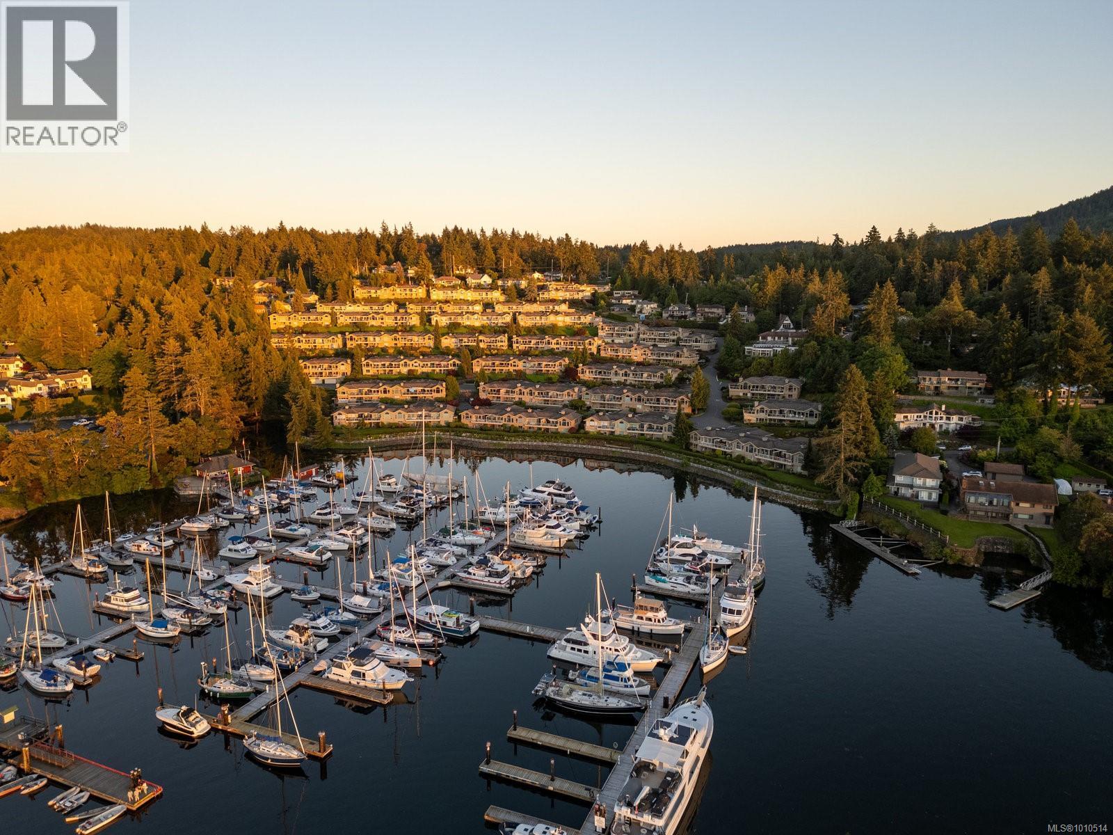 927 6880 Wallace Drive, Central Saanich