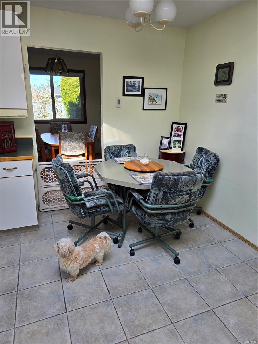  9596 Northlawn Terrace, Sidney
