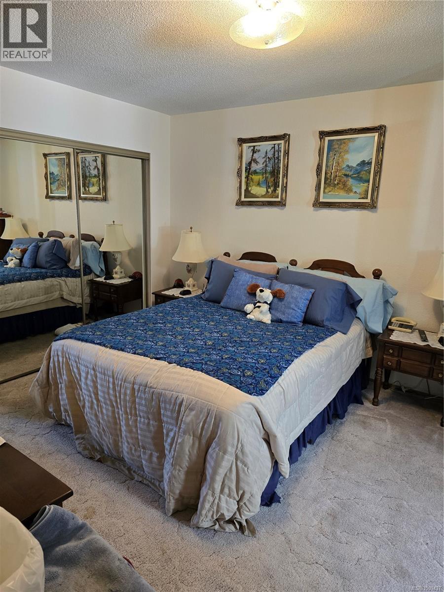  9596 Northlawn Terrace, Sidney