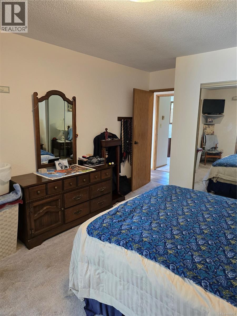  9596 Northlawn Terrace, Sidney