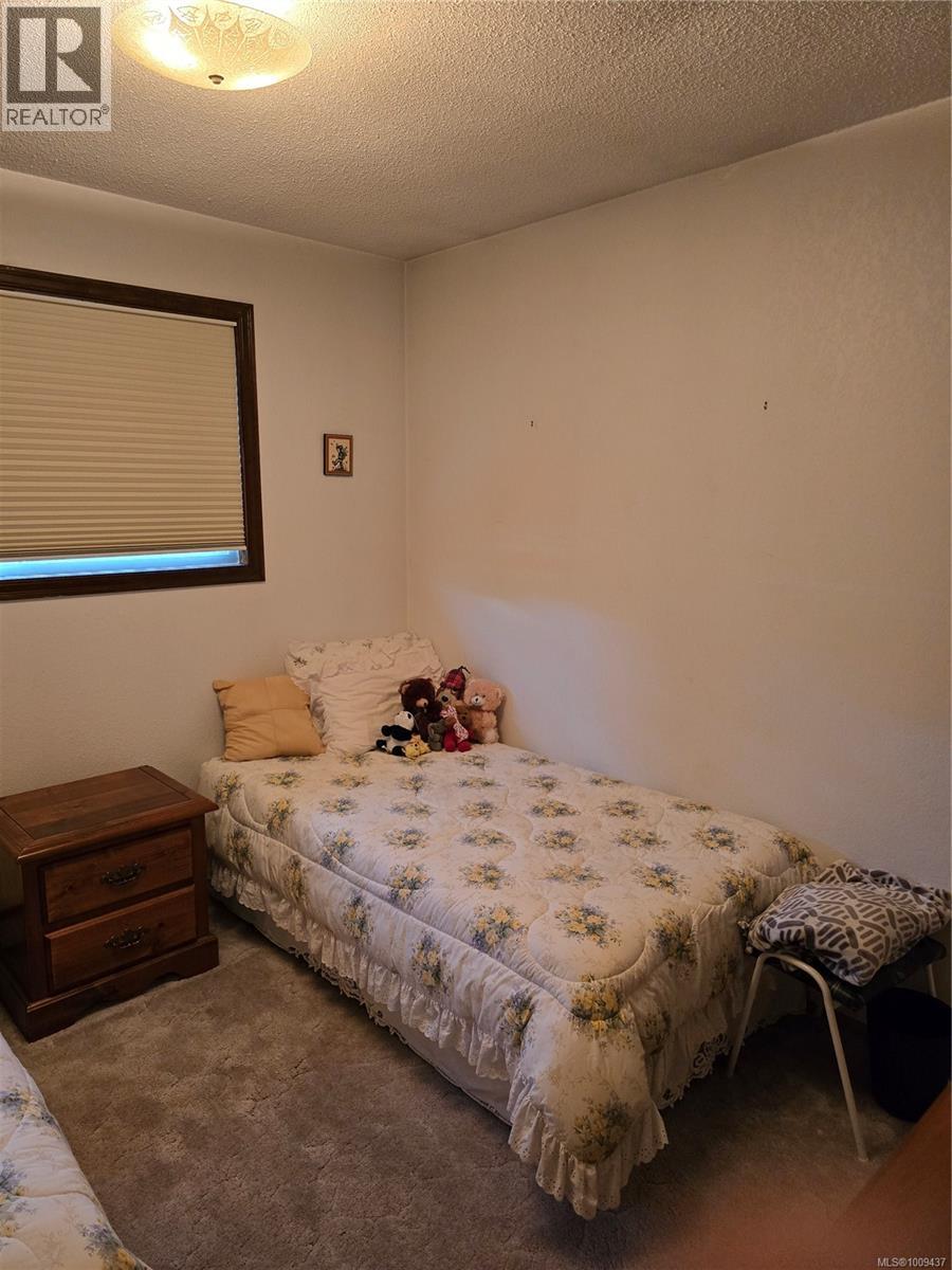  9596 Northlawn Terrace, Sidney