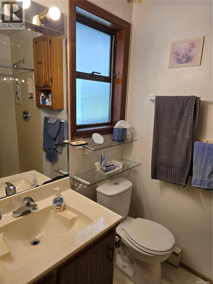  9596 Northlawn Terrace, Sidney