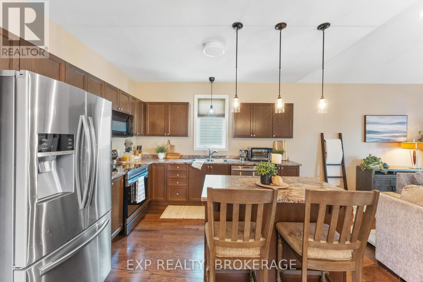 Photo 10 of 1614 Crimson Crescent, Kingston ON