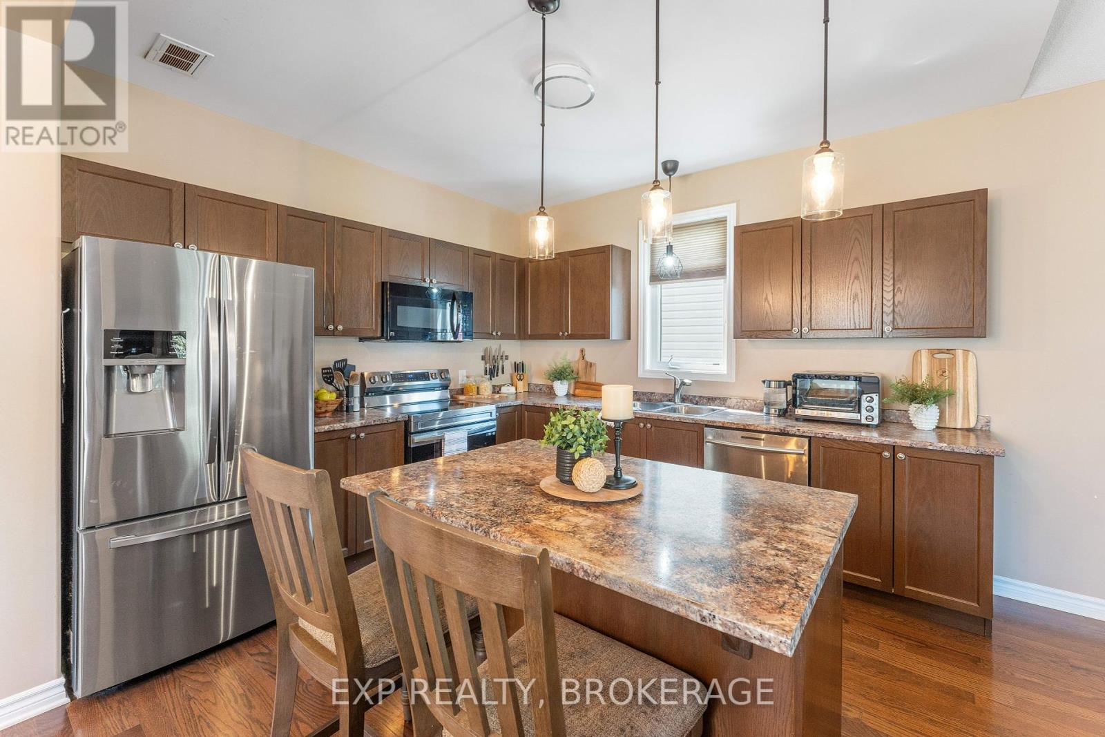 Photo 15 of 1614 Crimson Crescent, Kingston ON