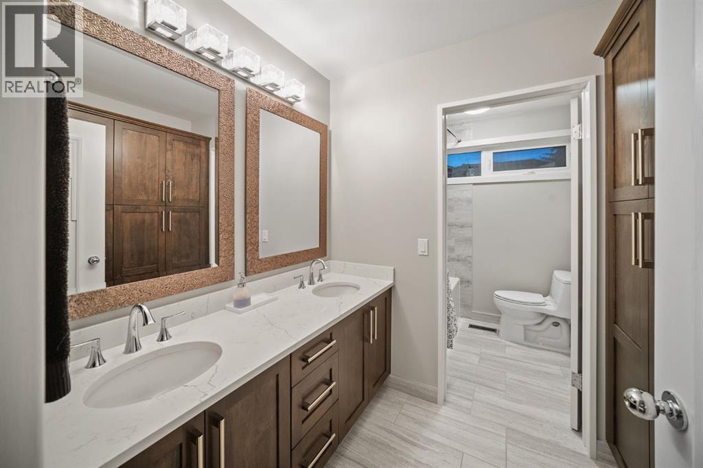 Single Family House for Sale in  Woodhaven Crescent SW Woodbine Calgary 