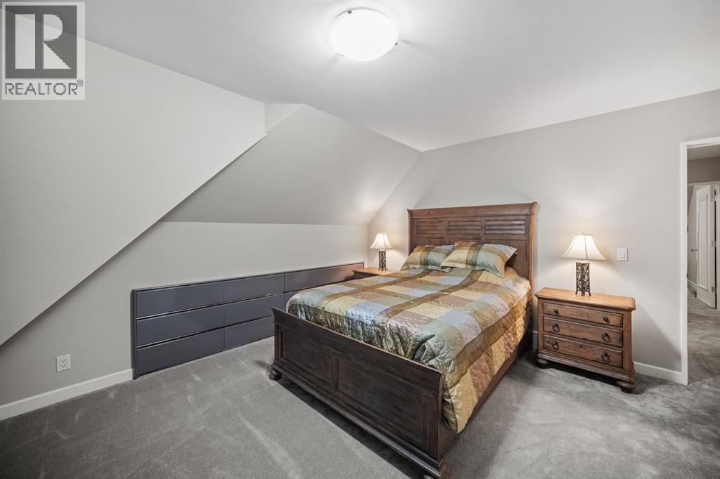 Single Family House for Sale in  Woodhaven Crescent SW Woodbine Calgary 