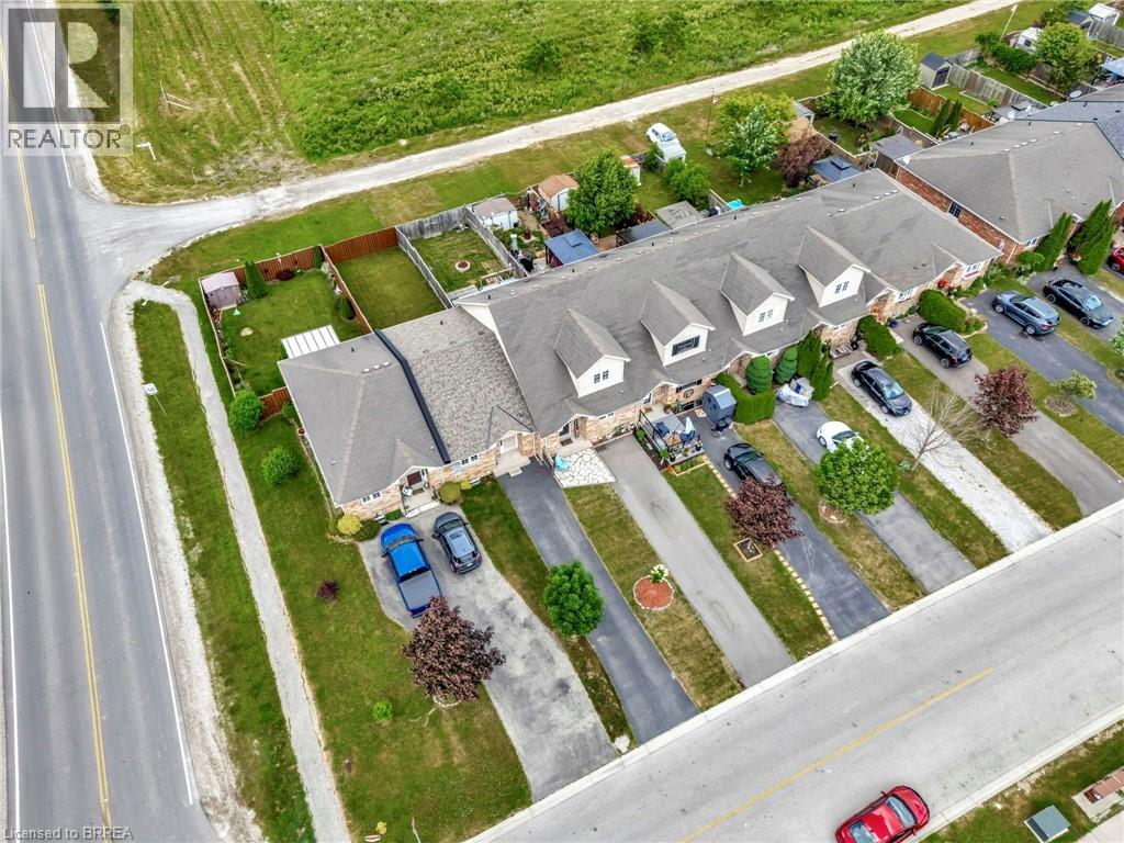Photo 12 of 61 Hudson Drive, Cayuga ON
