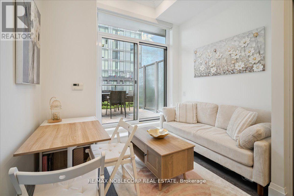 Photo 14 of 607 120 Parliament Street, Toronto ON