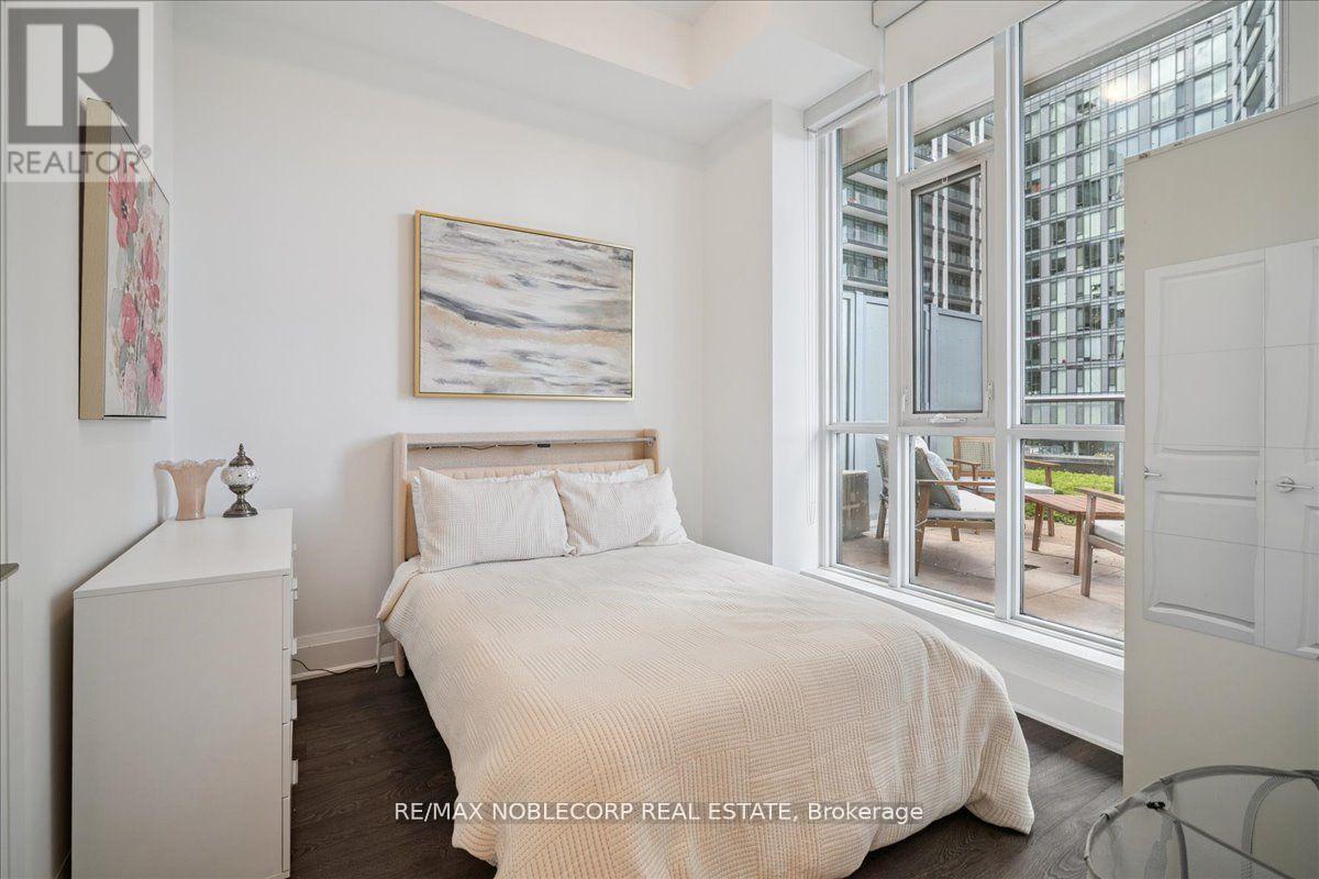Photo 15 of 607 120 Parliament Street, Toronto ON