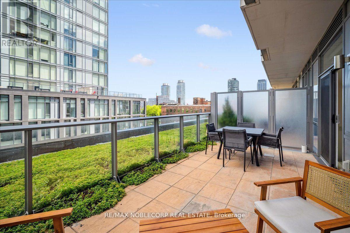 Photo 4 of 607 120 Parliament Street, Toronto ON