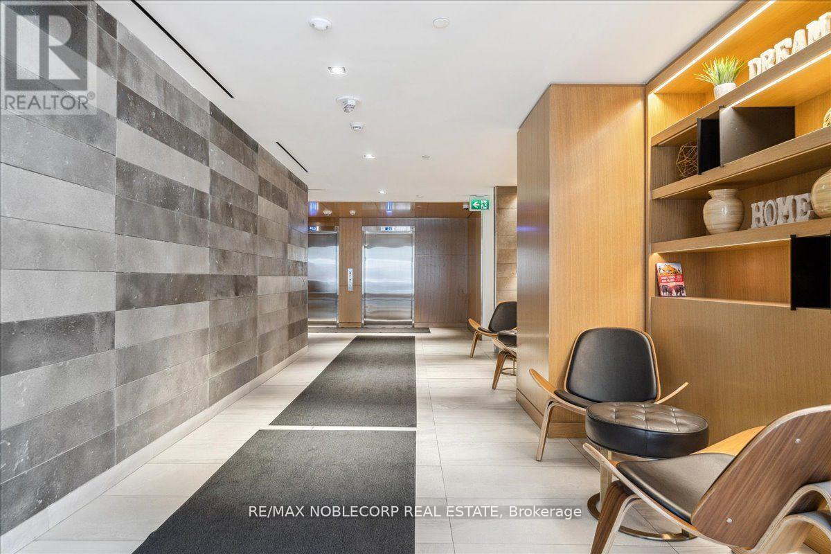 Photo 24 of 607 120 Parliament Street, Toronto ON