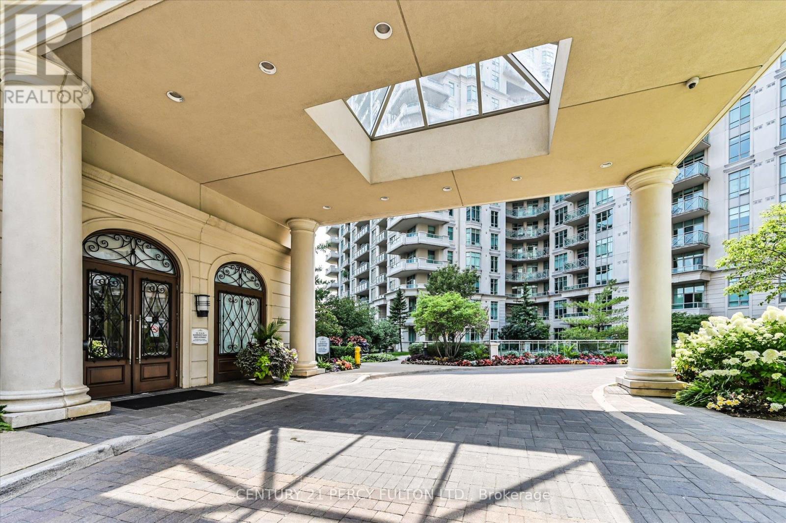 Photo 4 of 317 20 Bloorview Place, Toronto ON