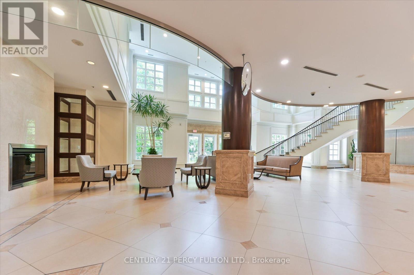 Photo 5 of 317 20 Bloorview Place, Toronto ON