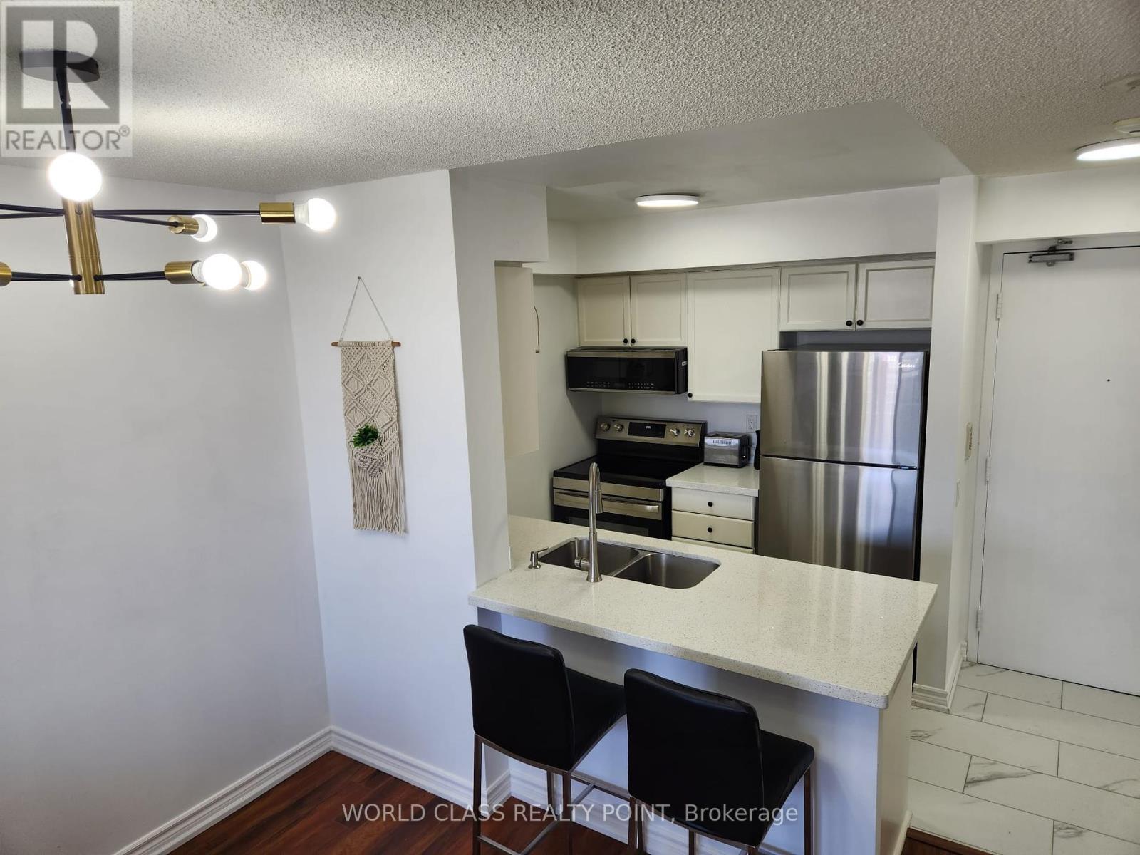 Photo 4 of 1807 155 Beecroft Road, Toronto ON