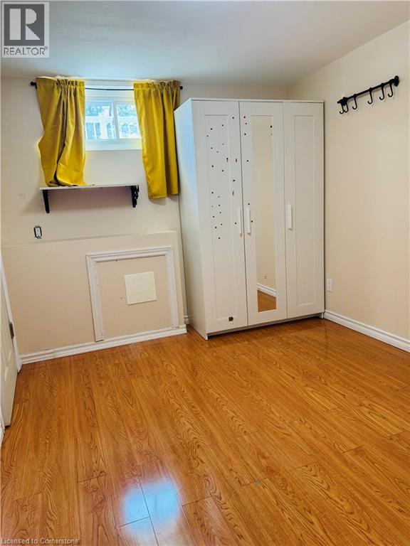 Photo 9 of 585 Mohawk Road, Hamilton ON