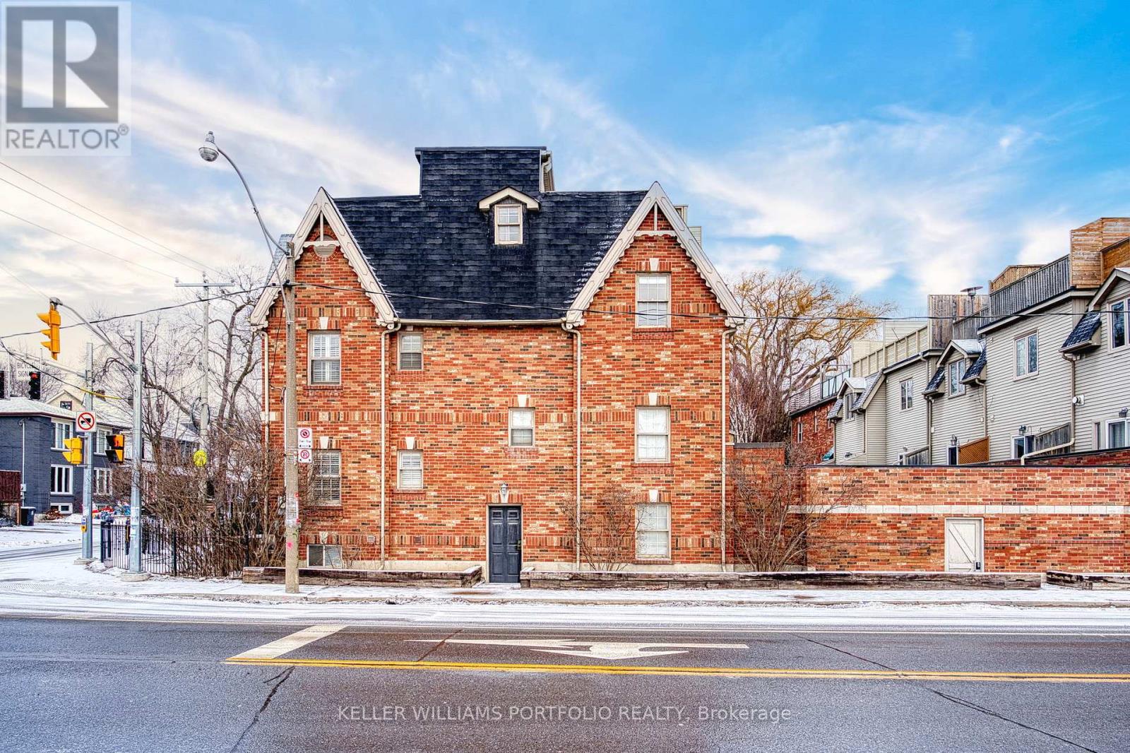 Photo 12 of 9 A Woodfield Rd Road, Toronto ON