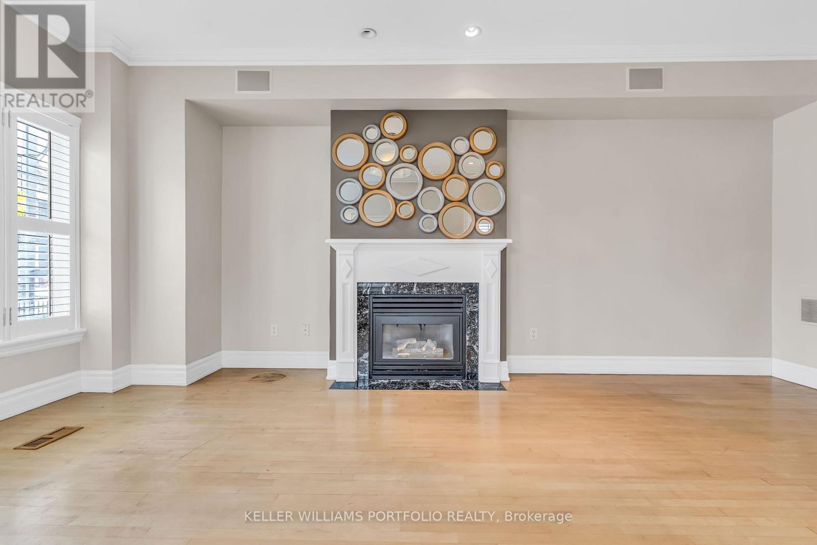 Photo 10 of 9 A Woodfield Rd Road, Toronto ON