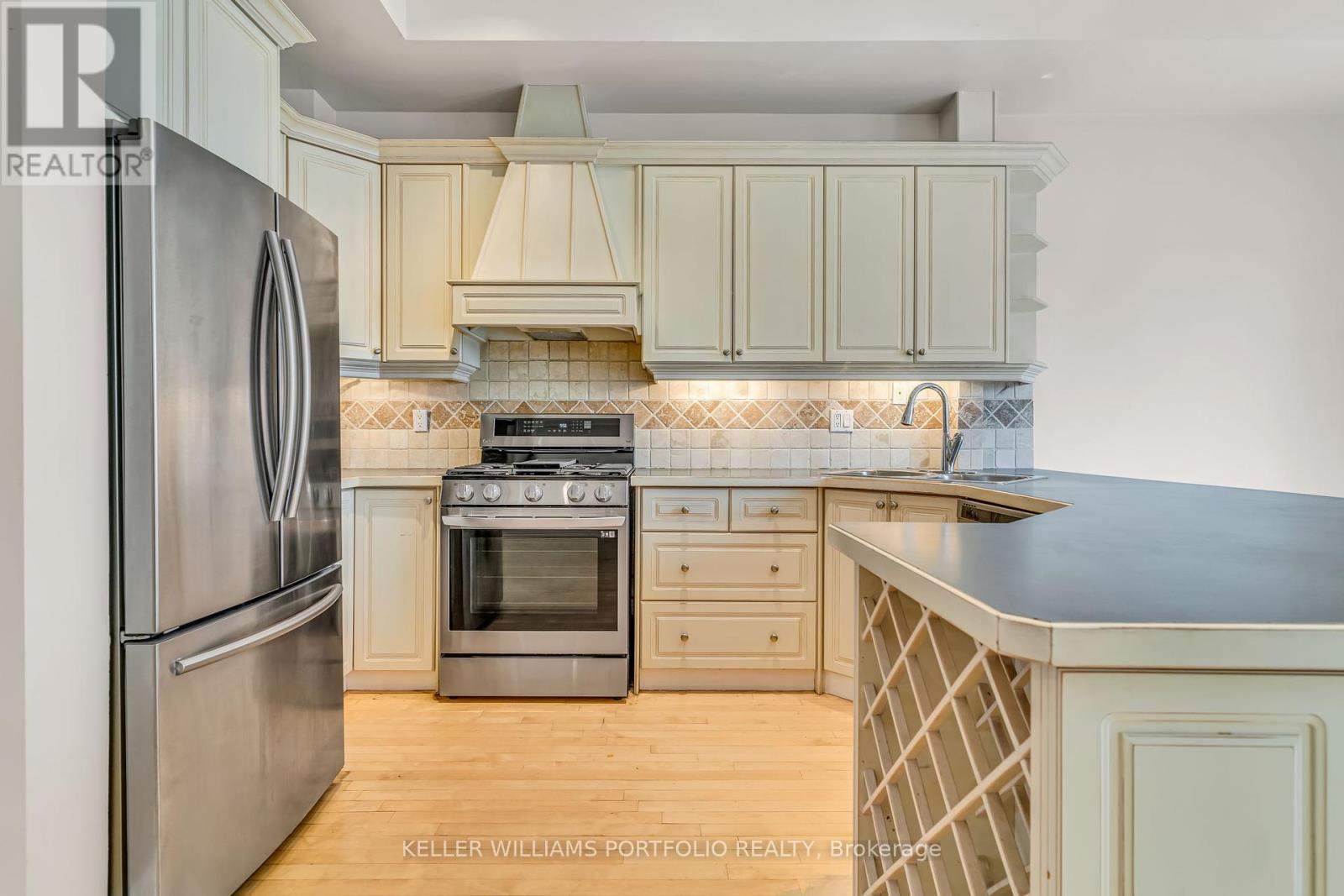 Photo 15 of 9 A Woodfield Rd Road, Toronto ON