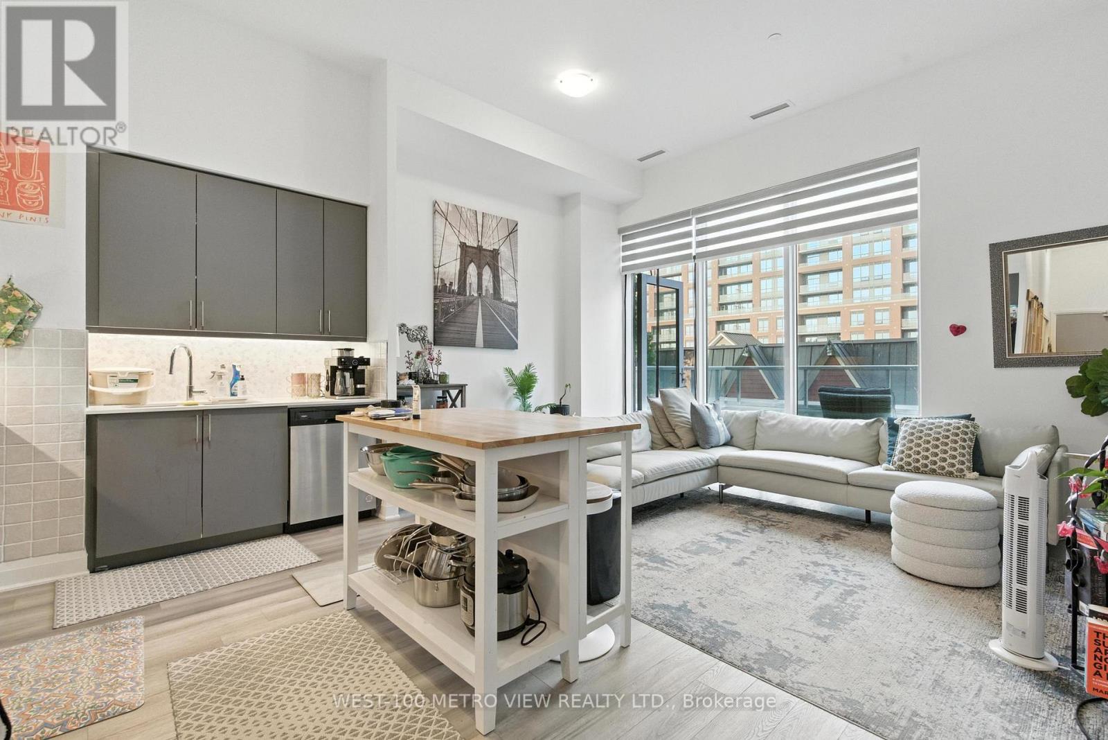 Photo 7 of 101 3220 Sheppard Avenue E, Toronto ON