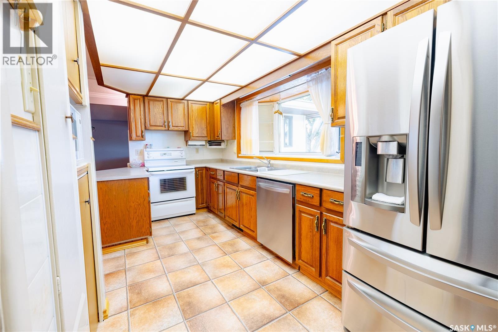 Photo 6 of 224 Logan Crescent, Regina SK