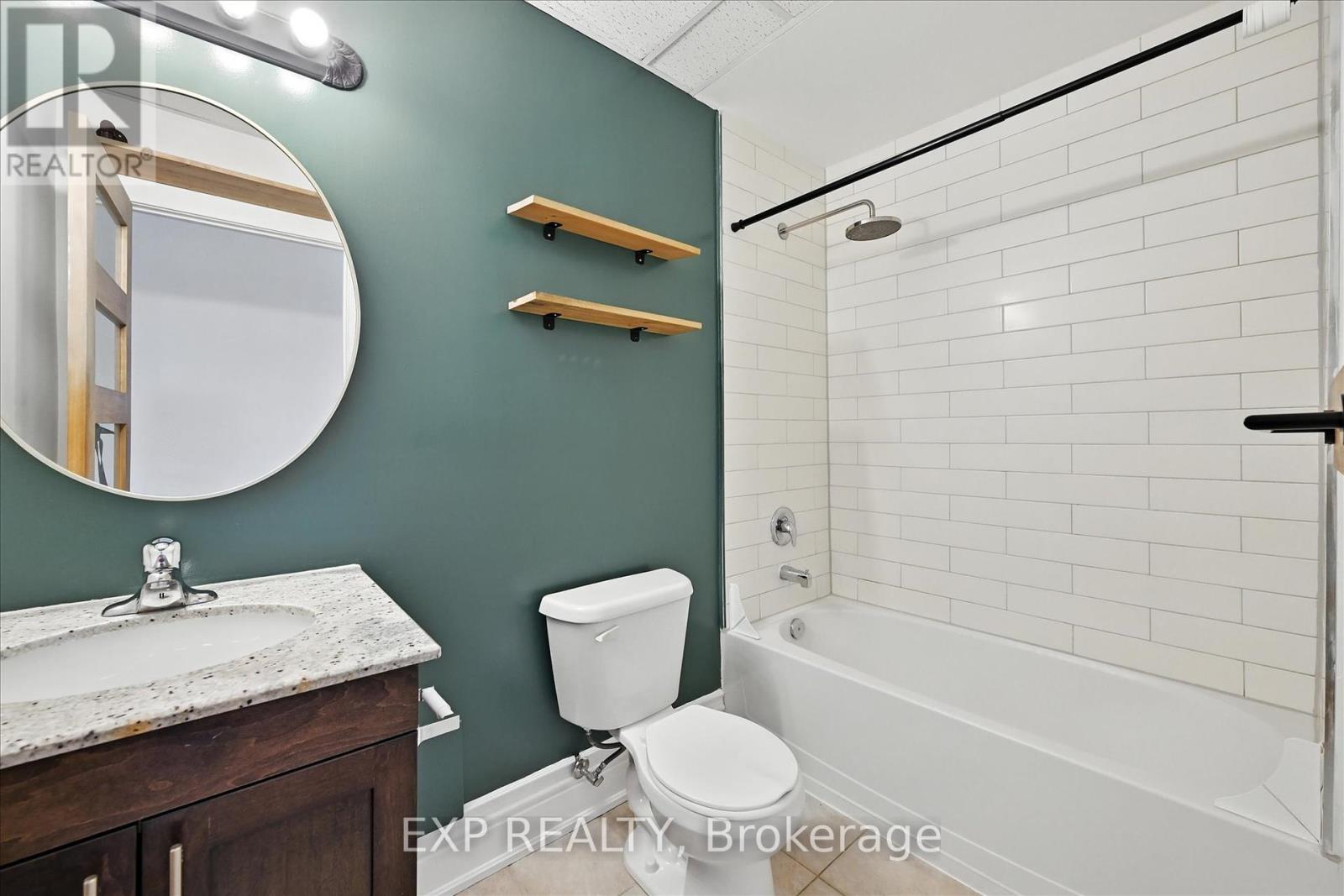 Photo 16 of 204 200 Stinson Street, Hamilton ON