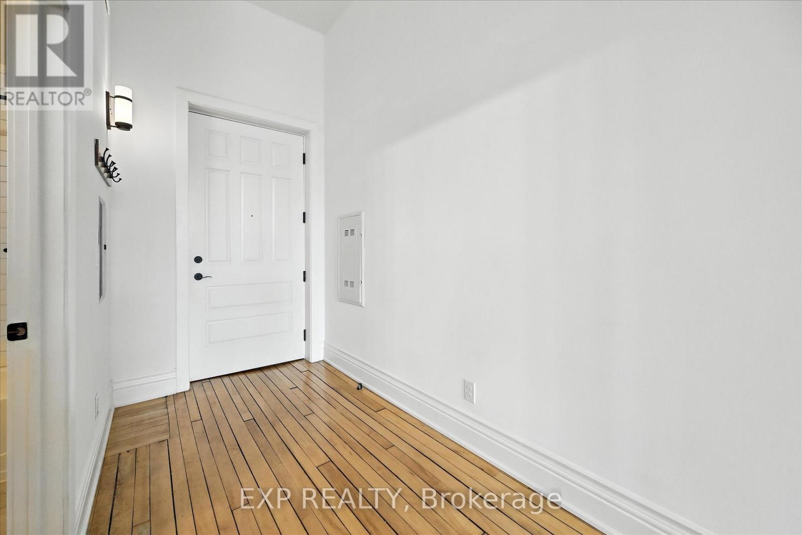 Photo 9 of 204 200 Stinson Street, Hamilton ON