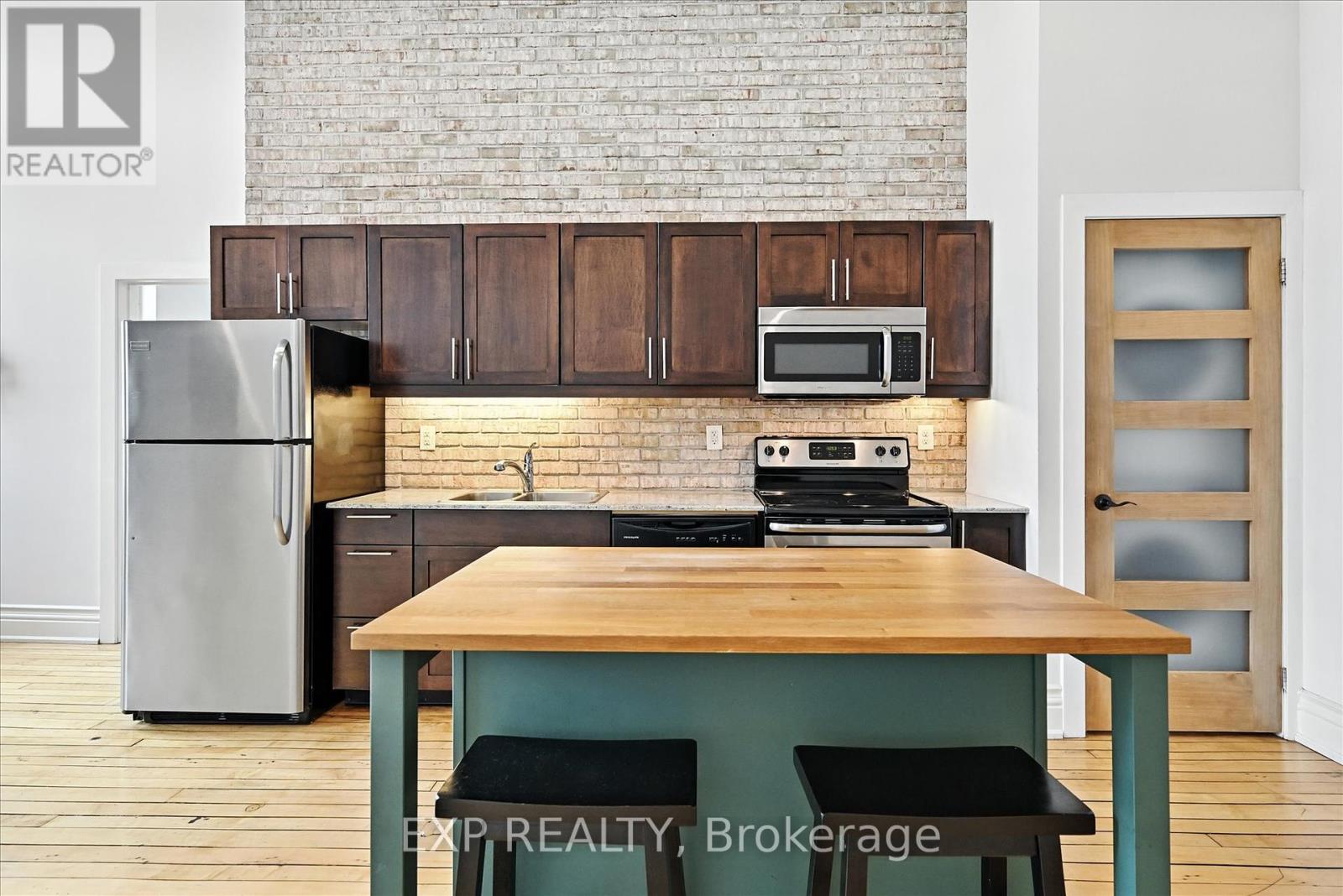 Photo 11 of 204 200 Stinson Street, Hamilton ON