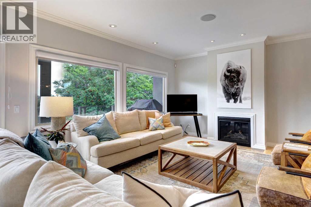 Single Family House for Sale in   Rideau Place SW Rideau Park Calgary 