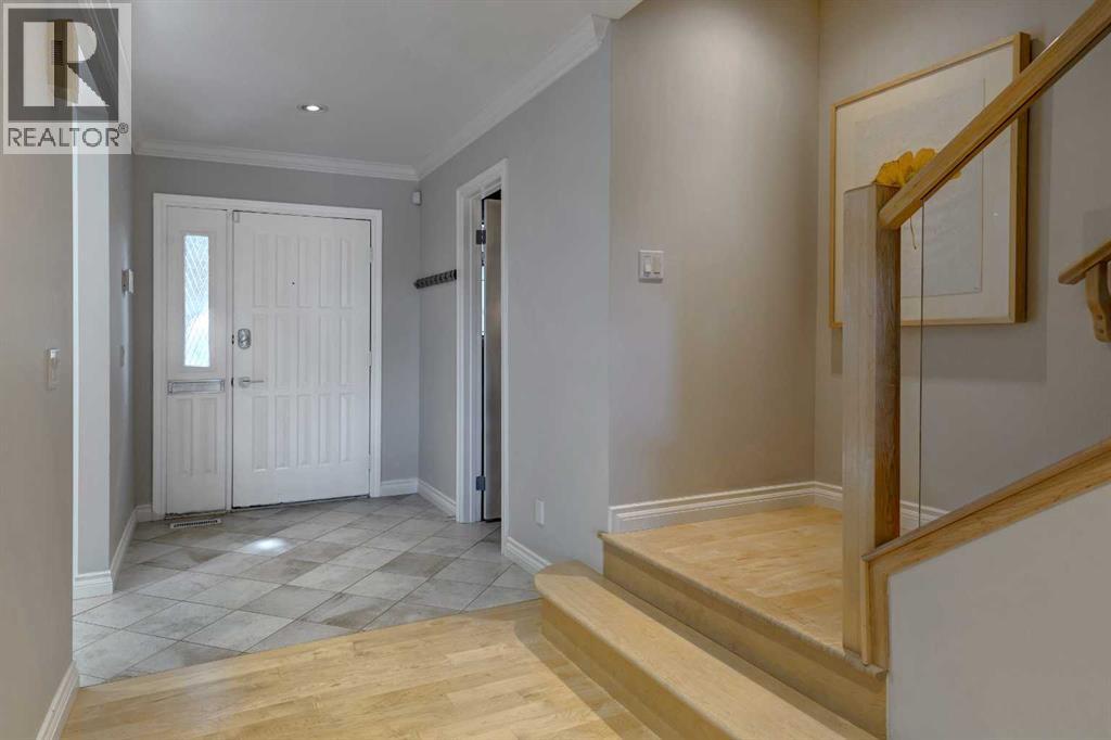 Single Family House for Sale in   Rideau Place SW Rideau Park Calgary 